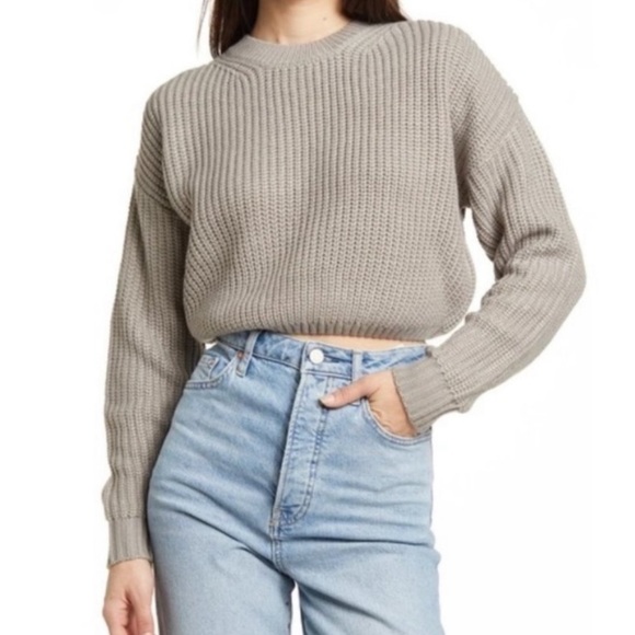 Elodie Gray Acrylic Cropped Crew Neck Ribbed Sweater NWT - Picture 1 of 6